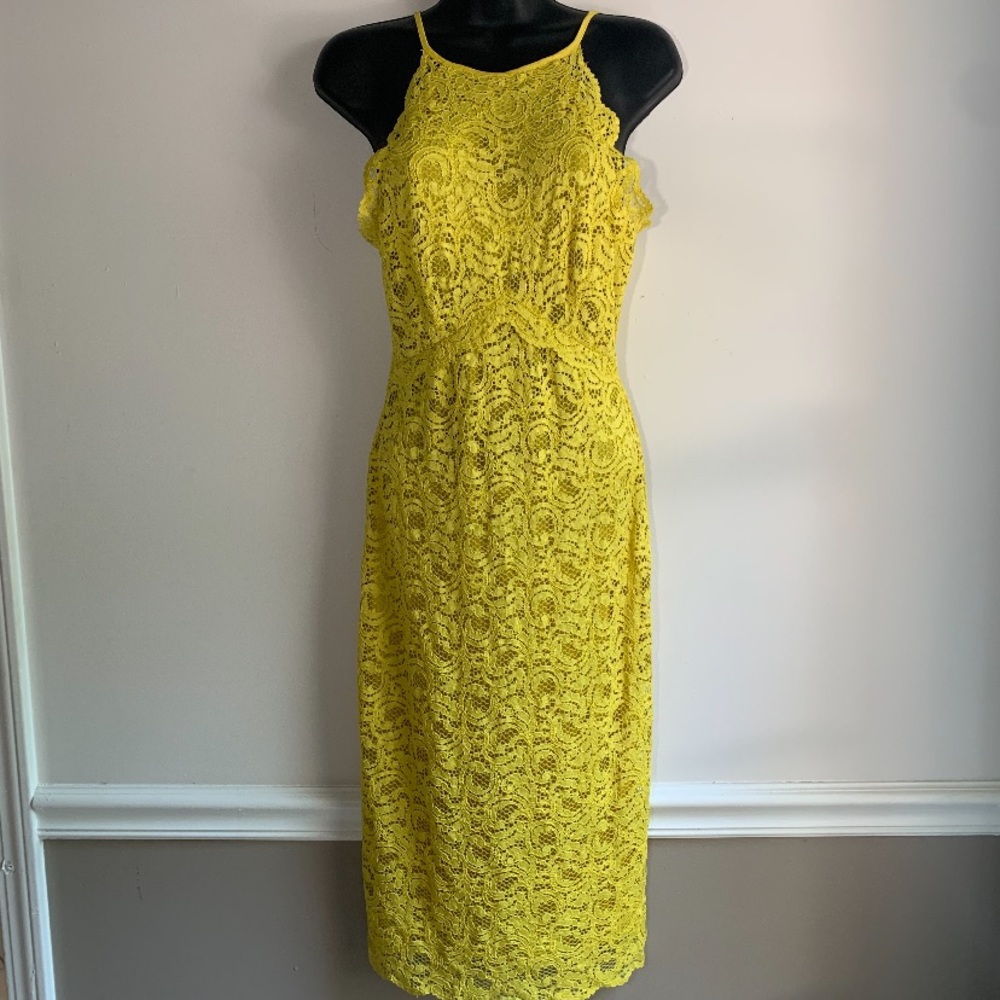 Dress - Picture 4 of 7